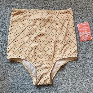 NWT Kortni Jeane Extended High Waist Size Small